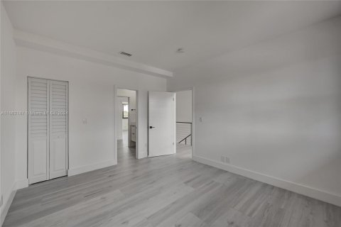 Touwnhouse à louer à Fort Lauderdale, Floride: 4 chambres, 262.36 m2 № 1370348 - photo 21