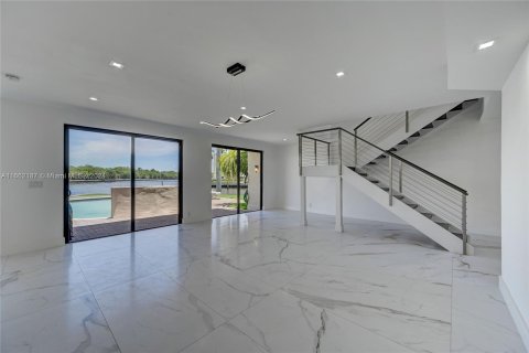 Touwnhouse à louer à Fort Lauderdale, Floride: 4 chambres, 262.36 m2 № 1370348 - photo 3