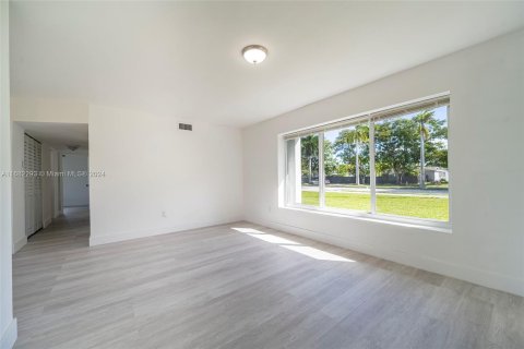 Casa en venta en Miami, Florida, 3 dormitorios, 105.72 m2 № 1415382 - foto 12