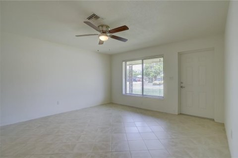 Купить коммерческую недвижимость в Уилтон-Мэнорс, Флорида 159.7м2, № 1160521 - фото 28