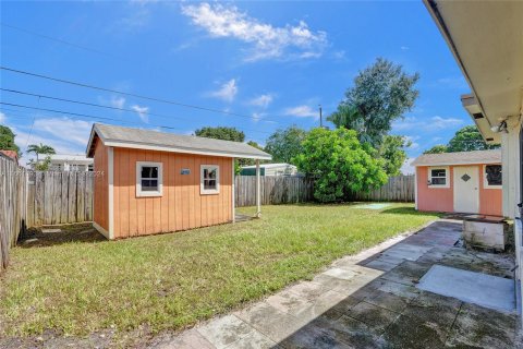 Villa ou maison à vendre à Pembroke Pines, Floride: 3 chambres, 132.76 m2 № 1369122 - photo 7