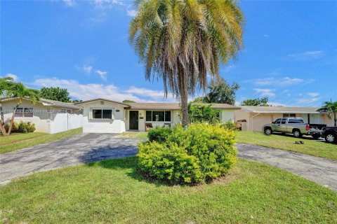 Villa ou maison à vendre à Pembroke Pines, Floride: 3 chambres, 132.76 m2 № 1369122 - photo 3