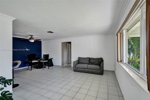 Villa ou maison à vendre à Pembroke Pines, Floride: 3 chambres, 132.76 m2 № 1369122 - photo 18