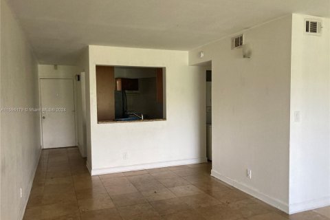 Copropriété à vendre à Coral Springs, Floride: 3 chambres, 97.92 m2 № 1189178 - photo 6