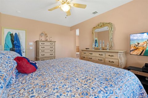 Casa en venta en Pembroke Pines, Florida, 4 dormitorios, 220.92 m2 № 908772 - foto 12