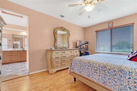 Casa en venta en Pembroke Pines, Florida, 4 dormitorios, 220.92 m2 № 908772 - foto 11