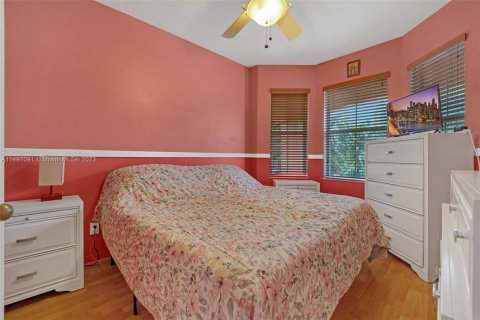 Casa en venta en Pembroke Pines, Florida, 4 dormitorios, 220.92 m2 № 908772 - foto 17