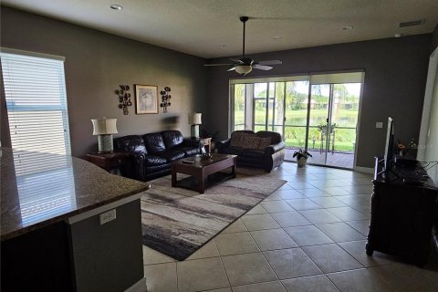 Casa en venta en Wimauma, Florida, 3 dormitorios, 174.93 m2 № 733274 - foto 10