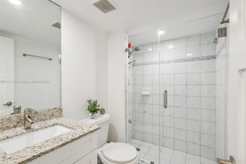 Copropriété à vendre à Miami Beach, Floride: 2 chambres, 104.14 m2 № 1233966 - photo 13