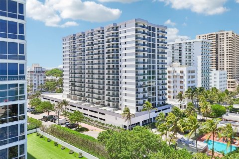 Copropriété à vendre à Miami Beach, Floride: 2 chambres, 104.14 m2 № 1233966 - photo 20