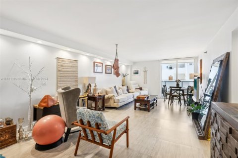 Copropriété à vendre à Miami Beach, Floride: 2 chambres, 104.14 m2 № 1233966 - photo 7