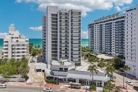 Copropriété à vendre à Miami Beach, Floride: 2 chambres, 104.14 m2 № 1233966 - photo 1