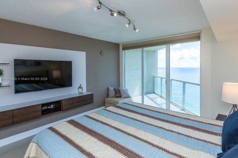 Condo in Sunny Isles Beach, Florida, 2 bedrooms  № 1393642 - photo 14