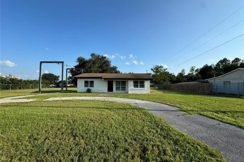 Immobilier commercial à vendre à Wesley Chapel, Floride: 122.63 m2 № 1321847 - photo 2