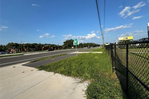 Propiedad comercial en venta en Wesley Chapel, Florida, 122.63 m2 № 1321847 - foto 9