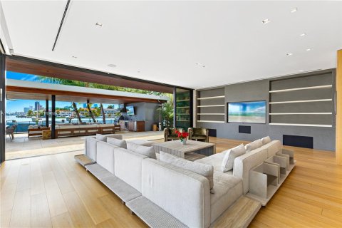 Villa ou maison à vendre à Miami Beach, Floride: 5 chambres, 733 m2 № 507482 - photo 28