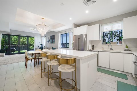 Adosado en venta en Miami, Florida, 3 dormitorios, 229.65 m2 № 1280884 - foto 5