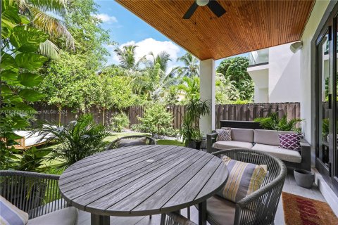 Townhouse in Miami, Florida 3 bedrooms, 229.65 sq.m. № 1280884 - photo 8