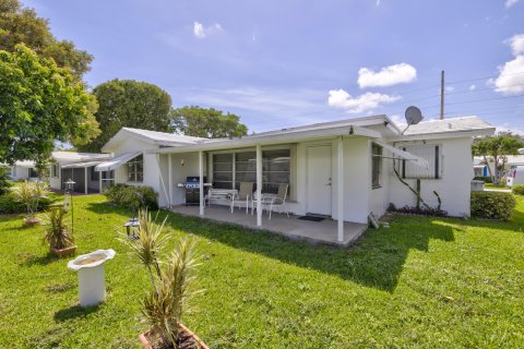 Villa ou maison à vendre à Pompano Beach, Floride: 2 chambres, 129.51 m2 № 1002509 - photo 5