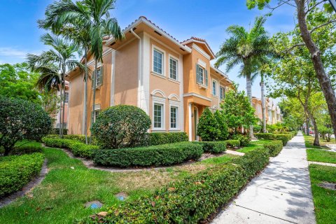 Townhouse in Jupiter, Florida 4 bedrooms, 196.58 sq.m. № 1182307 - photo 19