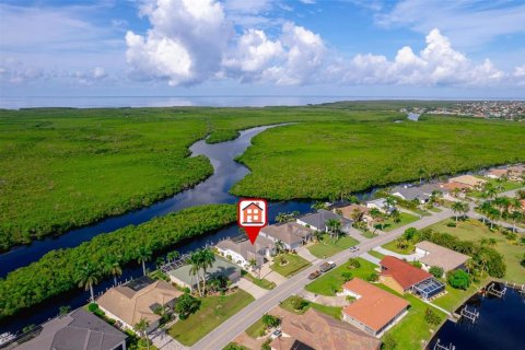 Villa ou maison à vendre à Punta Gorda, Floride: 3 chambres, 196.77 m2 № 1364490 - photo 5