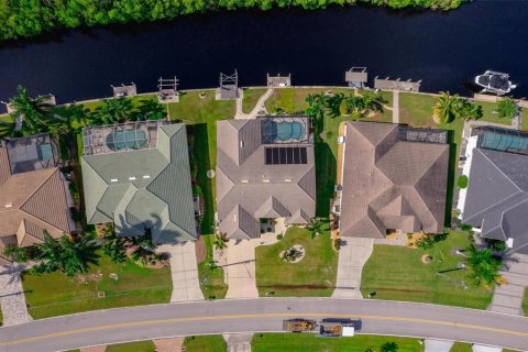 Villa ou maison à vendre à Punta Gorda, Floride: 3 chambres, 196.77 m2 № 1364490 - photo 4