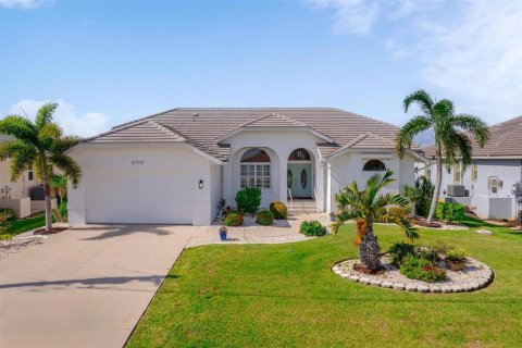 Villa ou maison à vendre à Punta Gorda, Floride: 3 chambres, 196.77 m2 № 1364490 - photo 1