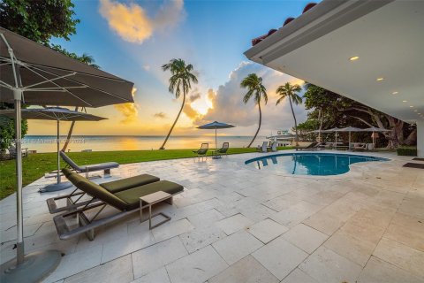 House in Key Biscayne, Florida 5 bedrooms, 286.6 sq.m. № 1419923 - photo 3