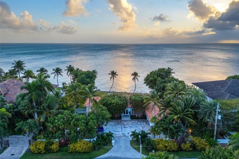 House in Key Biscayne, Florida 5 bedrooms, 286.6 sq.m. № 1419923 - photo 15