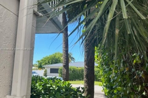 Copropriété à vendre à Fort Lauderdale, Floride: 2 chambres, 85.01 m2 № 1239310 - photo 25