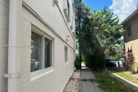 Copropriété à vendre à Fort Lauderdale, Floride: 2 chambres, 85.01 m2 № 1239310 - photo 27