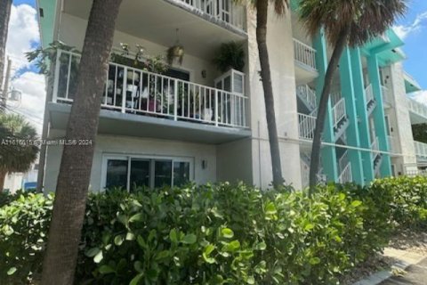 Copropriété à vendre à Fort Lauderdale, Floride: 2 chambres, 85.01 m2 № 1239310 - photo 29