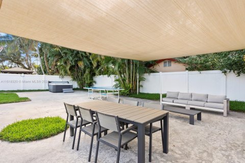 Villa ou maison à vendre à Dania Beach, Floride: 4 chambres, 162.39 m2 № 1239566 - photo 16