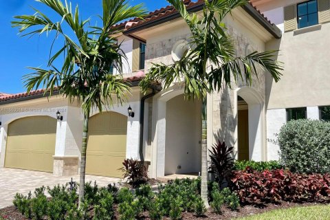 Villa ou maison à louer à Parkland, Floride: 5 chambres, 395.3 m2 № 1365579 - photo 1