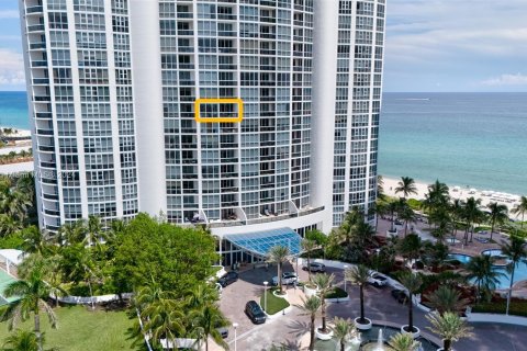 Condominio en alquiler en Sunny Isles Beach, Florida, 1 dormitorio, 109.9 m2 № 1365581 - foto 27