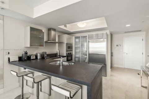 Condominio en alquiler en Sunny Isles Beach, Florida, 1 dormitorio, 109.9 m2 № 1365581 - foto 6