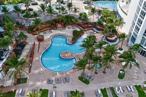 Condo in Sunny Isles Beach, Florida, 1 bedroom  № 1365581 - photo 28