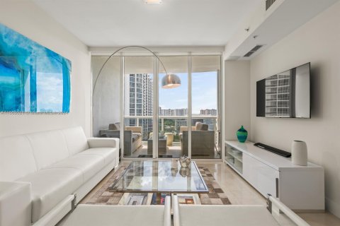 Copropriété à louer à Sunny Isles Beach, Floride: 1 chambre, 109.9 m2 № 1365581 - photo 9