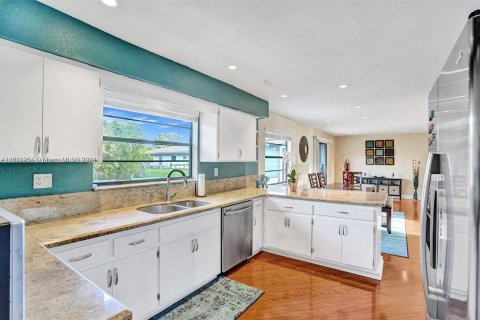 Villa ou maison à vendre à Coral Springs, Floride: 3 chambres, 160.91 m2 № 1119726 - photo 6