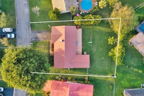 Villa ou maison à vendre à Coral Springs, Floride: 3 chambres, 160.91 m2 № 1119726 - photo 2