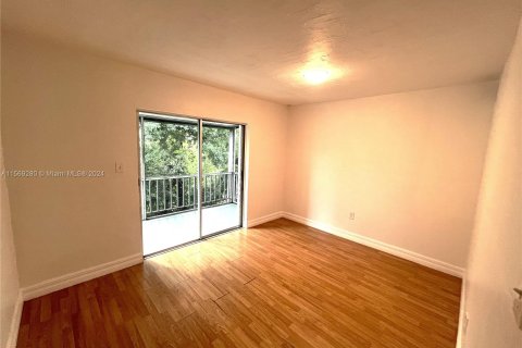 Condominio en venta en Fort Myers, Florida, 2 dormitorios № 1127383 - foto 1