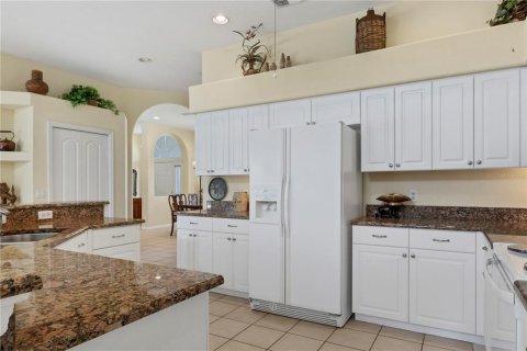 House in Sarasota, Florida 4 bedrooms, 218.23 sq.m. № 1374807 - photo 14