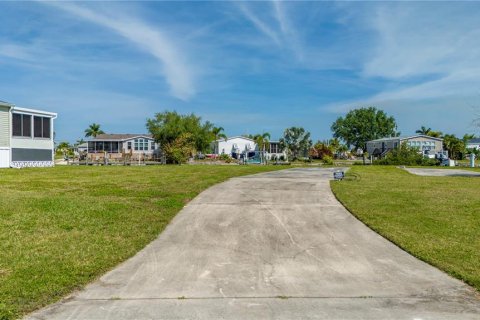 Terreno en venta en Punta Gorda, Florida № 1081820 - foto 3