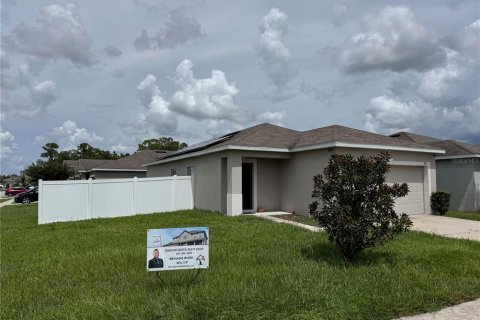 Casa en venta en Winter Haven, Florida, 3 dormitorios, 123.84 m2 № 1394646 - foto 1