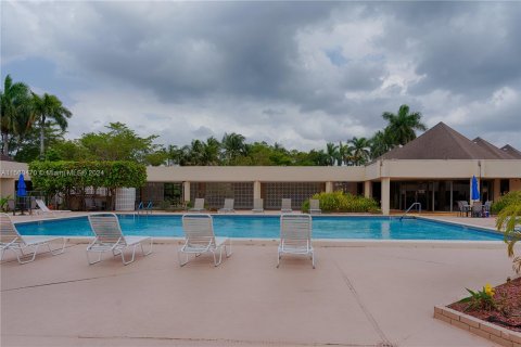 Condominio en venta en Sunrise, Florida, 1 dormitorio, 57.6 m2 № 1094839 - foto 19