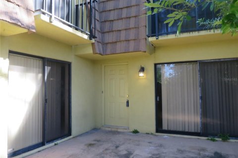 Condo in Orlando, Florida, 2 bedrooms  № 1393770 - photo 12