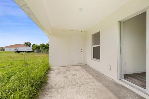 Villa ou maison à vendre à Cape Coral, Floride: 4 chambres № 1304716 - photo 19