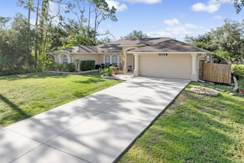 Villa ou maison à vendre à North Port, Floride: 3 chambres, 192.21 m2 № 1315030 - photo 5