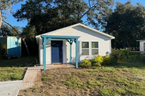 Casa en venta en Umatilla, Florida, 2 dormitorios, 80.27 m2 № 1405672 - foto 1