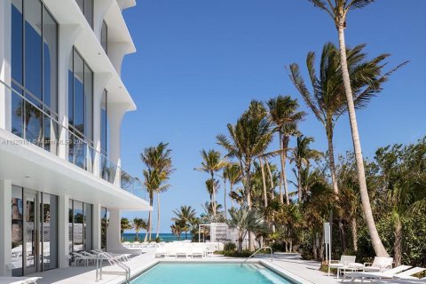 Condominio en venta en Sunny Isles Beach, Florida, 5 dormitorios, 528.52 m2 № 980833 - foto 4